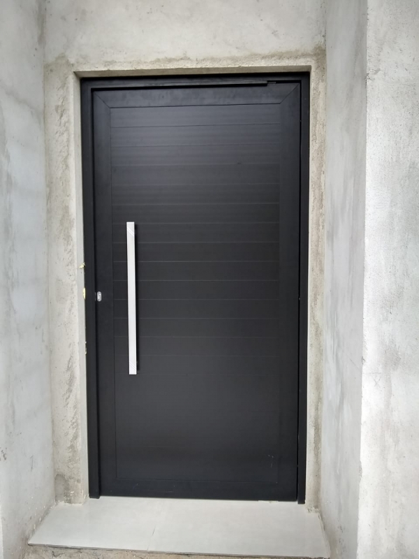 Instalação de Porta de Alumínio Bauru  - Porta Veneziana Alumínio